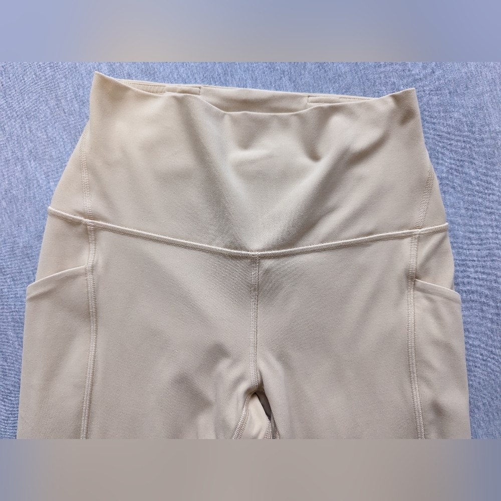 Lululemon Align High-Rise Pant with Pockets 25" in Prosecco - Picture 7 of 12